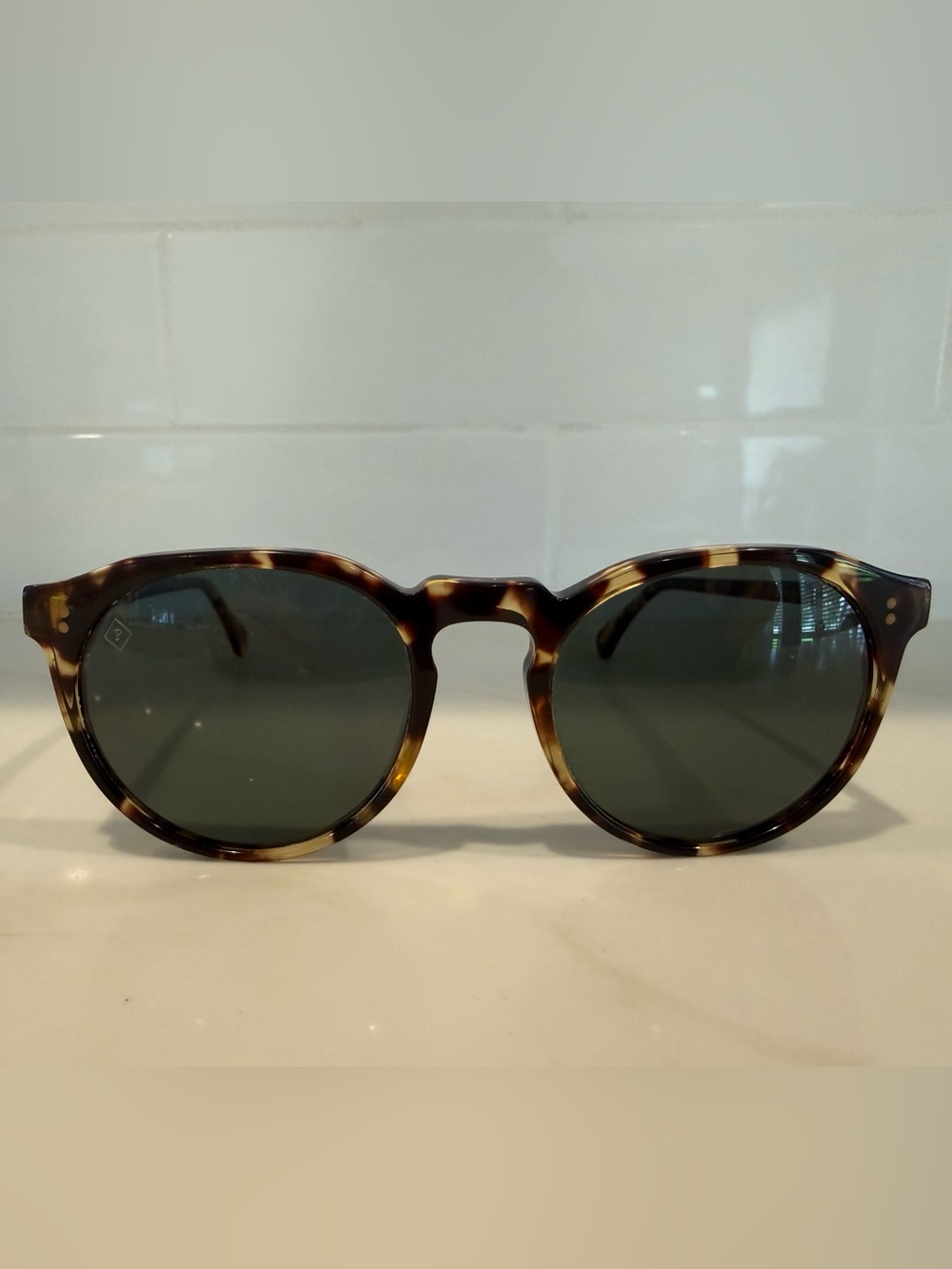 Raen Remmy Brindle Tortoise Unisex Round Green Polarized Sunglasses